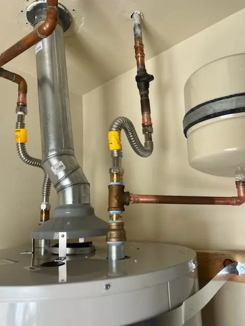 Water heater installation and plumbing repair in Valleyview Corner